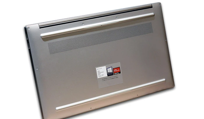 Honor Magicbook Pro Vents