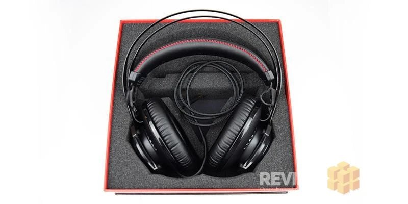 HyperX-Cloud-Revolver-in-box