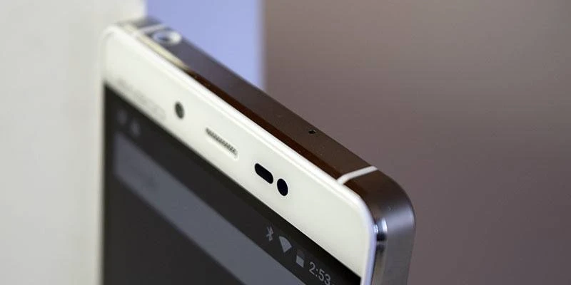 Leagoo-Elite-1-headphone-jack